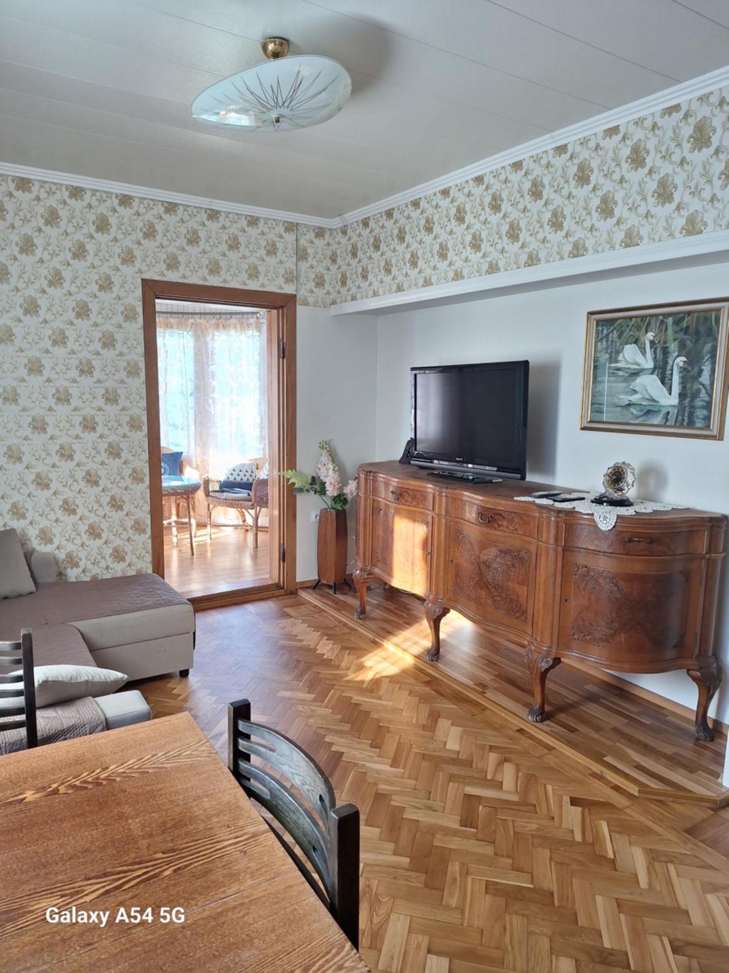 Soliid Apartment Parnu Ngoại thất bức ảnh